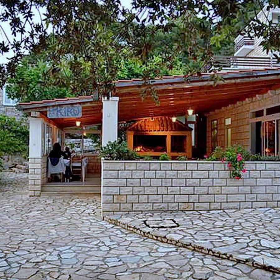 Guest House Kiko Помена Екстериор снимка