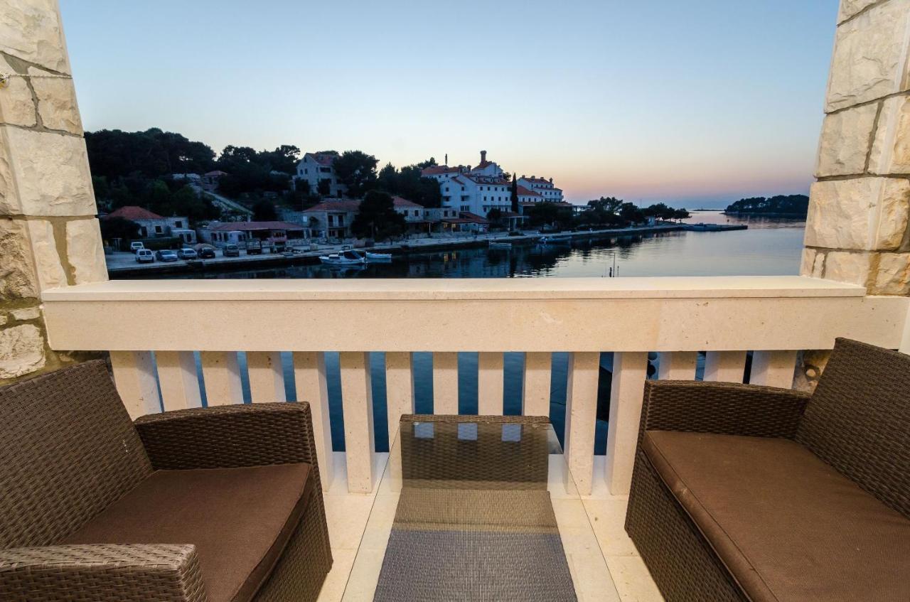 Guest House Kiko Помена Екстериор снимка