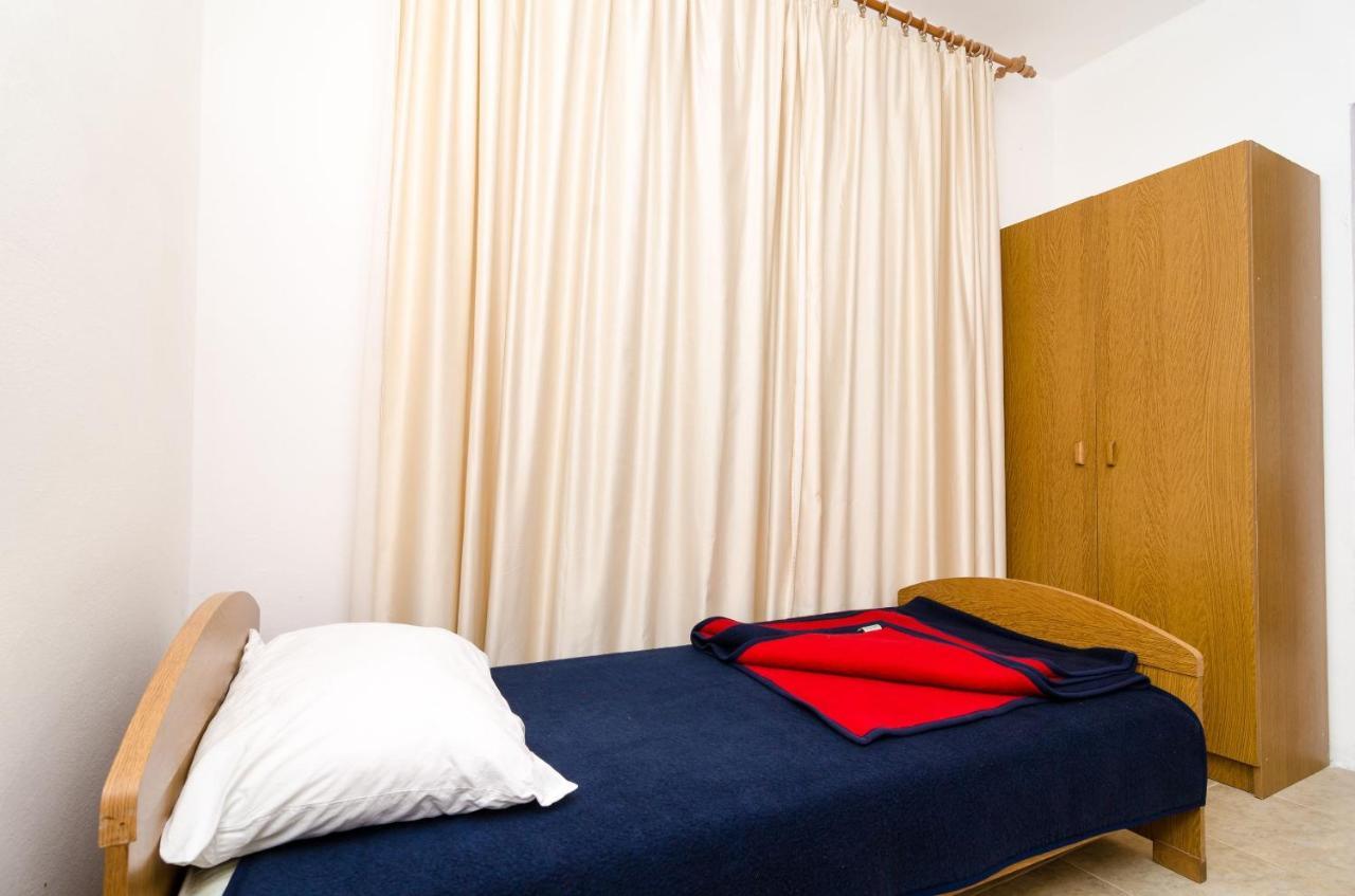 Guest House Kiko Помена Стая снимка