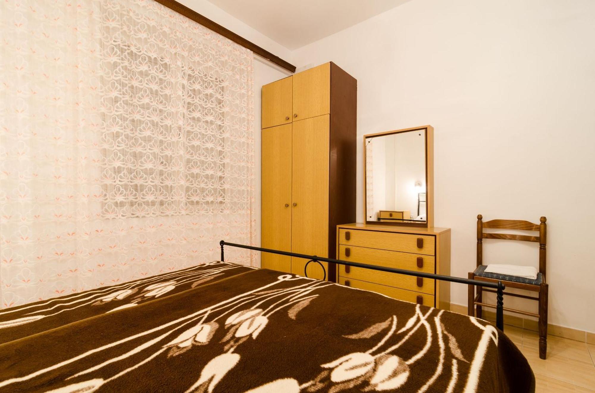Guest House Kiko Помена Стая снимка